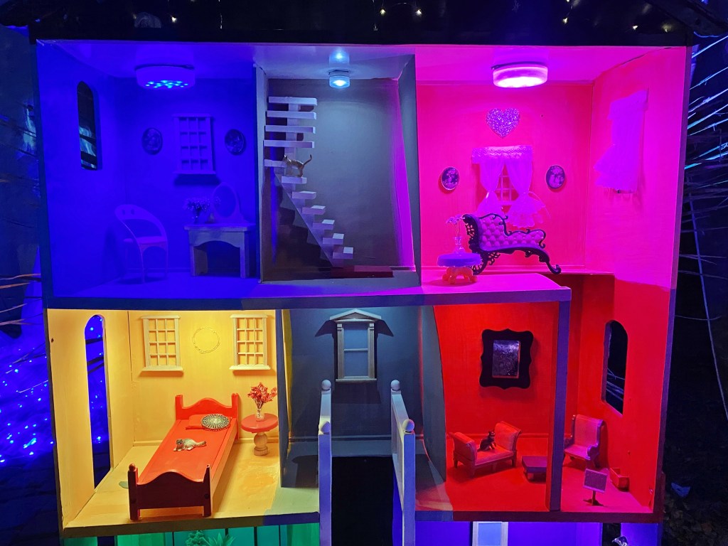 A dollhouse-sized version of the Taylor Swift "Lover" house.