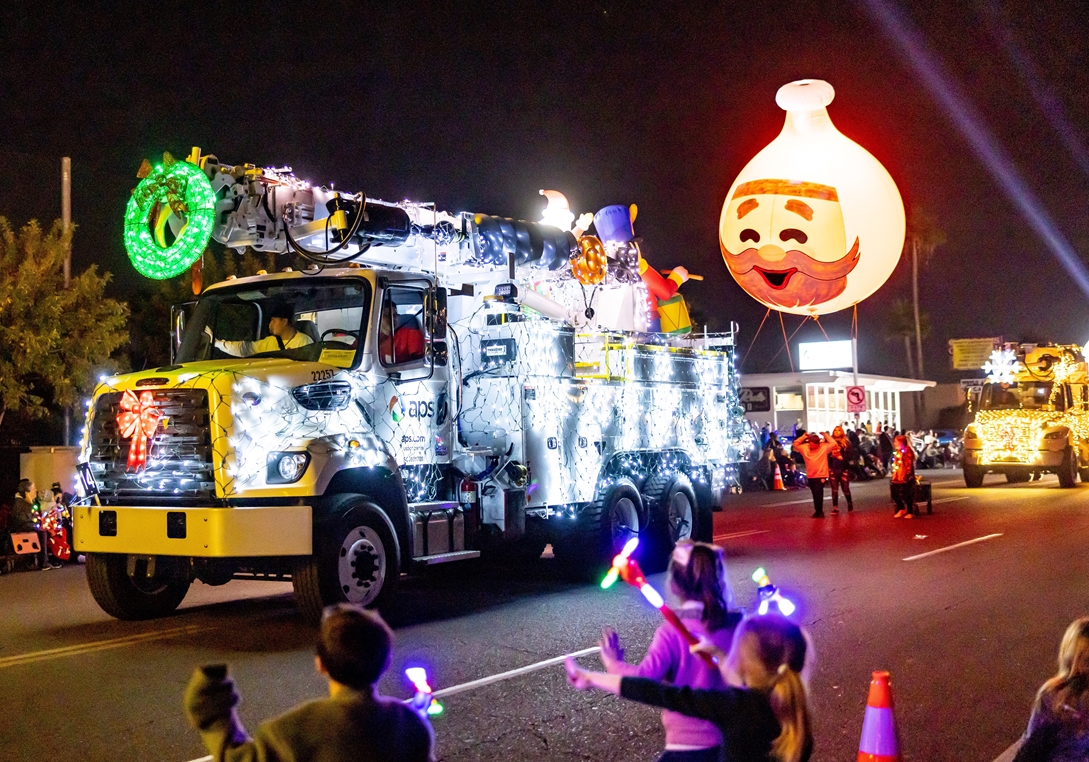 How to see the APS Electric Light Parade in Phoenix: Route and road closures