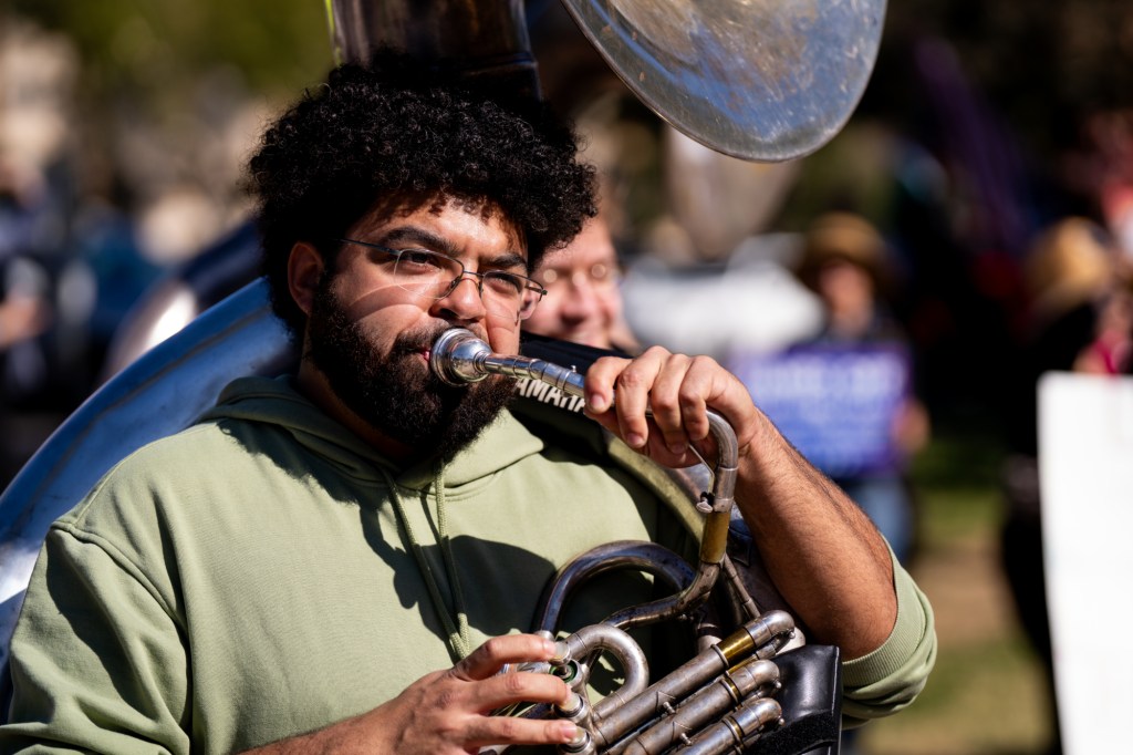 protesters at an anti-ice rally