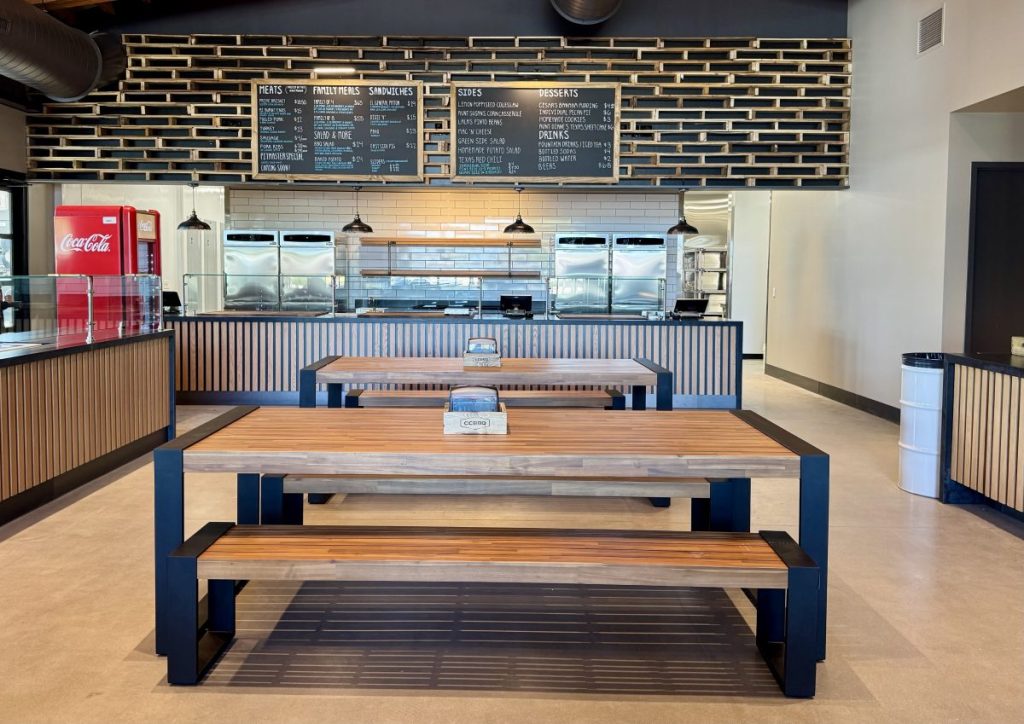 The view of the ordering counter at a barbecue restaurant.