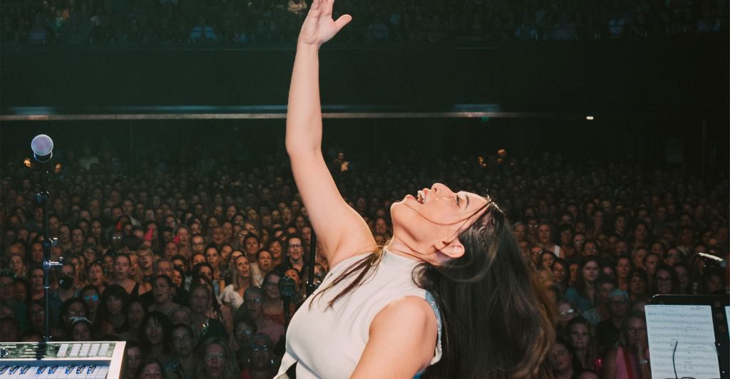 PUB CHOIR EYES UP! 2026 US TOUR