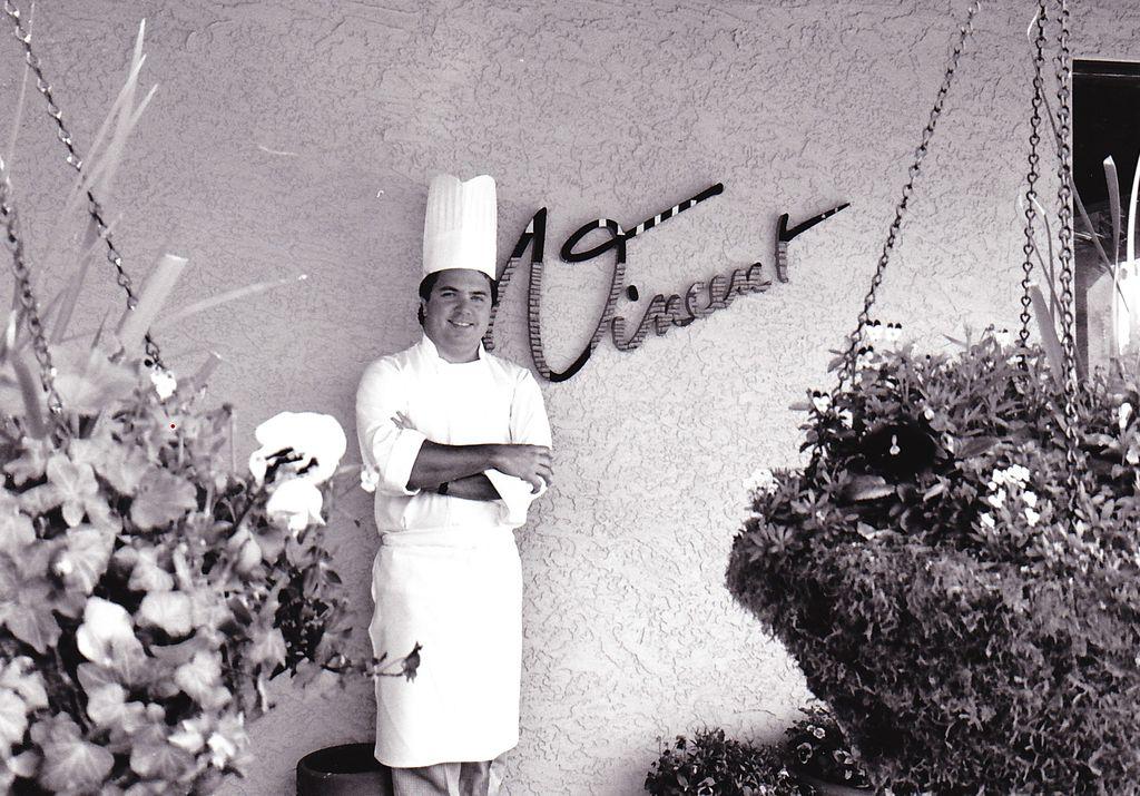 Legendary Phoenix restaurant celebrates 40 years of serving the Valley