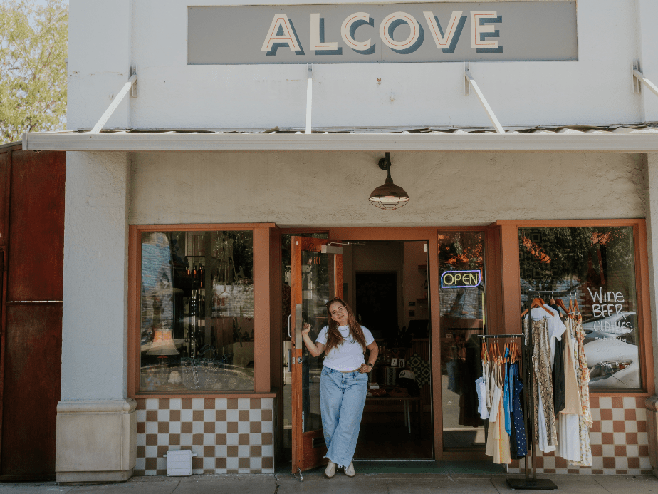 Meet Alcove, a neighborhood bottle shop and ‘connecting point’ in Phoenix