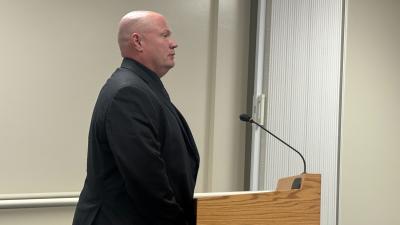 Arizona police board approves cop who allegedly attacked neighbor