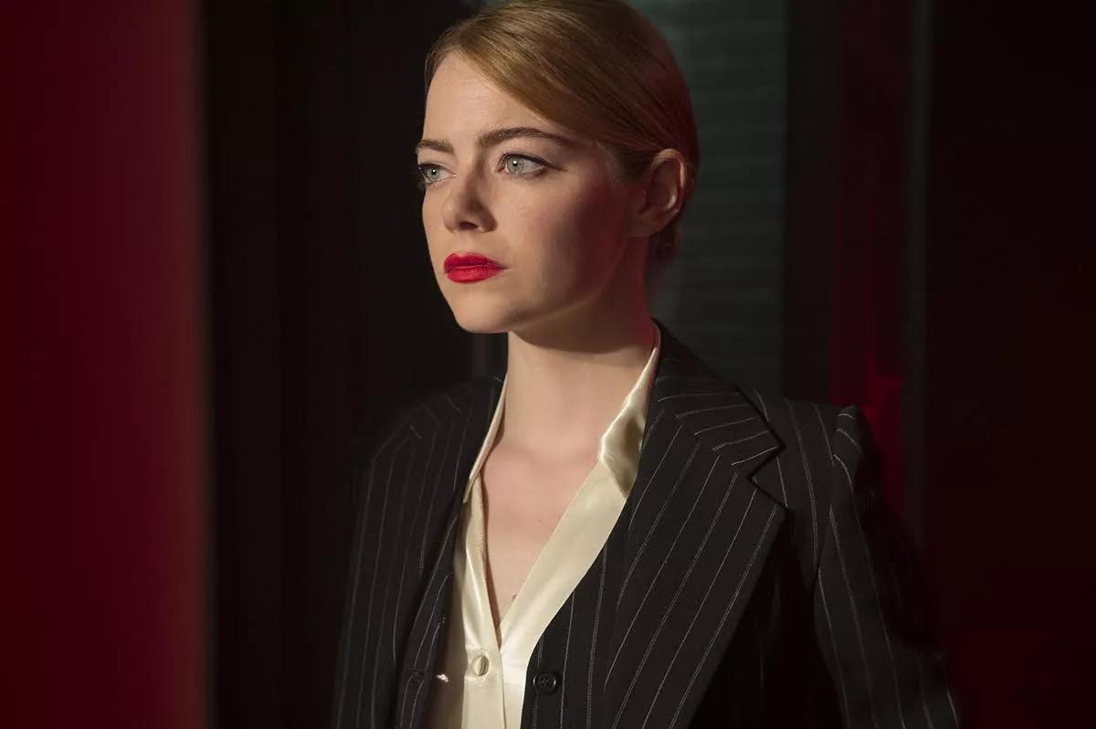 Scottsdale’s Emma Stone Becomes First Native Arizonan to Win Acting Oscar