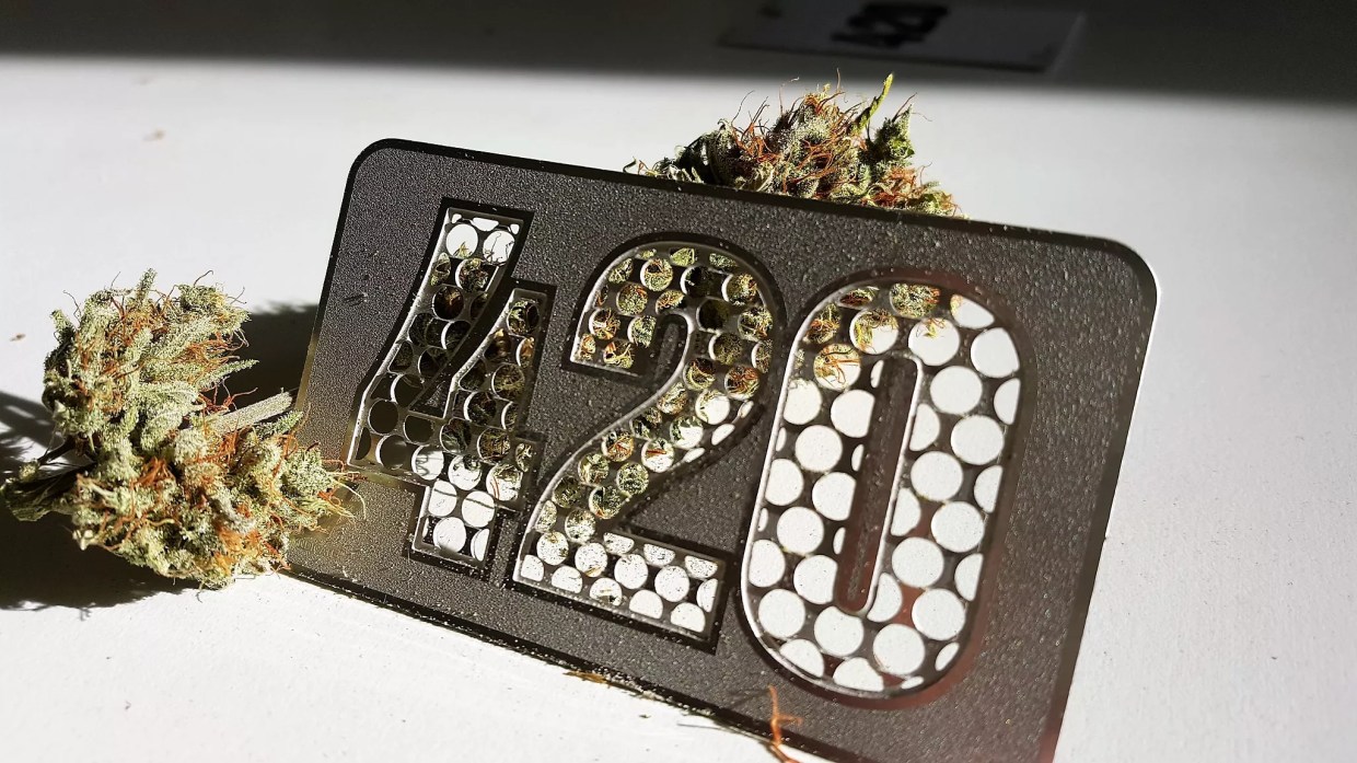 Top 20 Videos About 420: Flying Over Hippie Hill, Lil Wayne’s Big Joint, Stoner Dash, and More