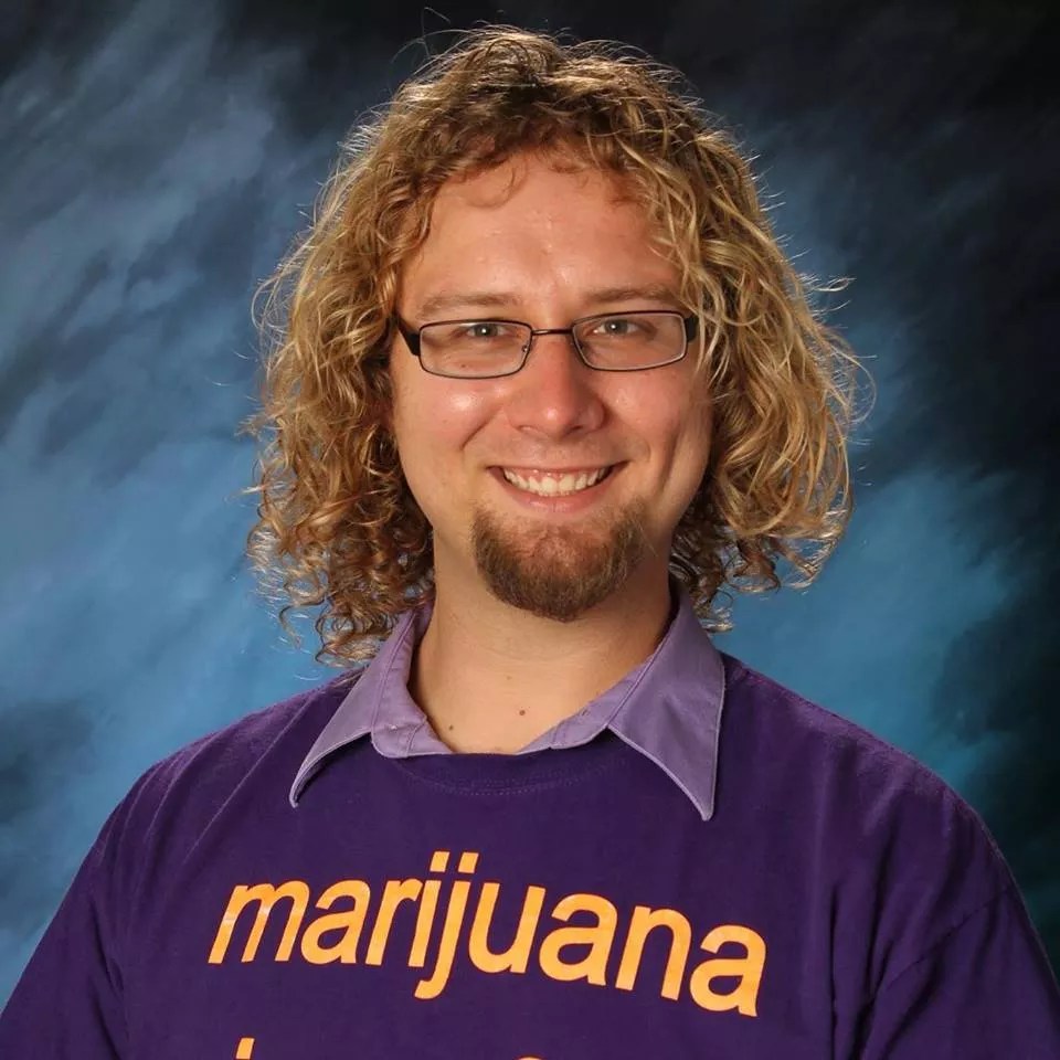 Facebook Shuts Down the Page of Pot-Legalization Campaign Safer Arizona