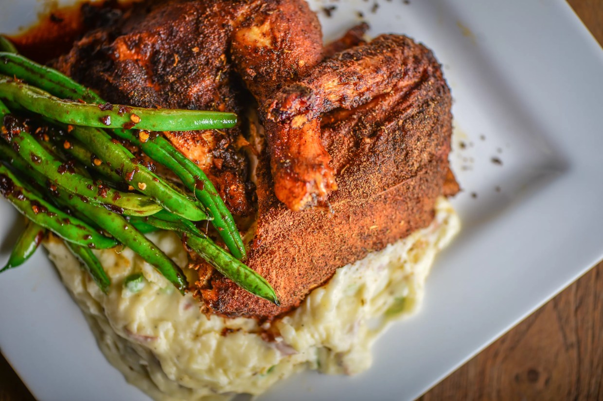 The Former Crab & Mermaid in Old Town Scottsdale Has a New Tenant