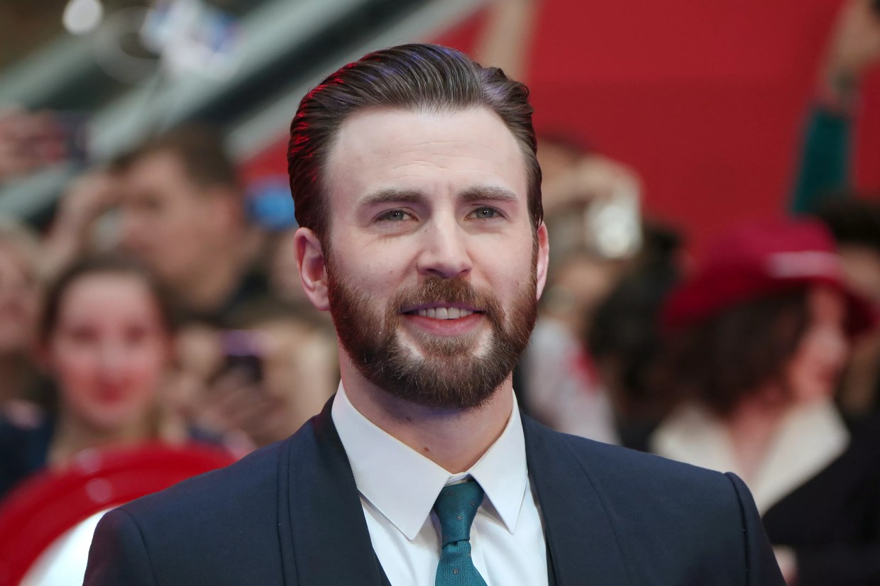 Chris Evans and Tom Holland Among Marvel Actors Coming to Ace Comic Con
