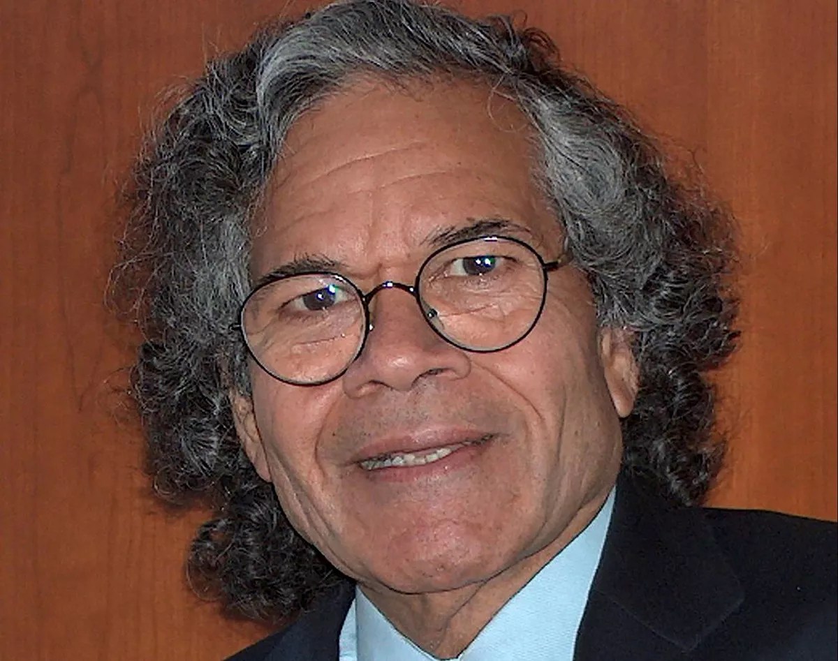 Insys Exec John Kapoor Appears in Arizona Court in Tennis Shoes, Pays $1M Bail