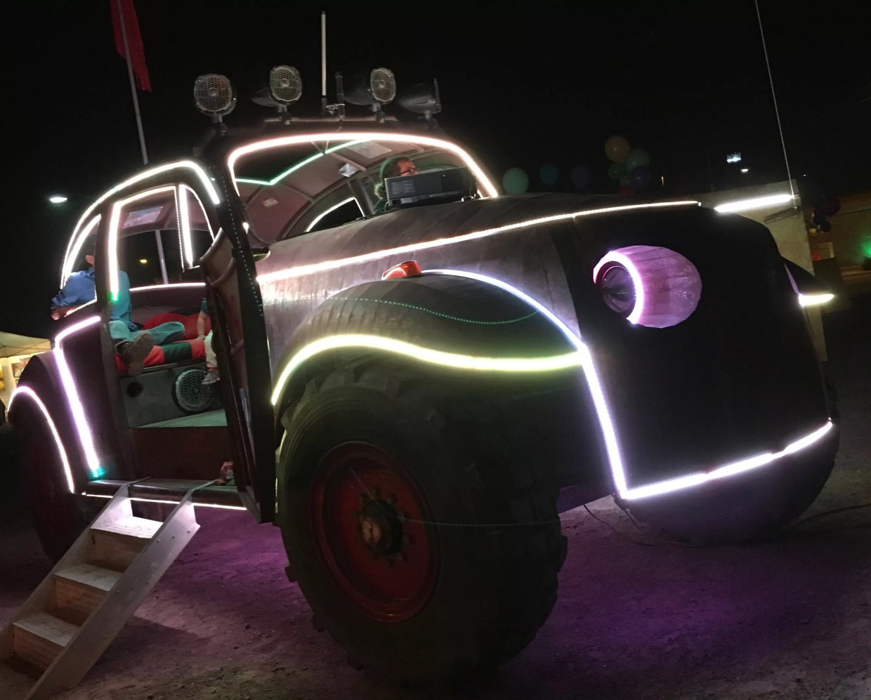 Here’s Your Guide to the 2017 Grand Avenue Festival