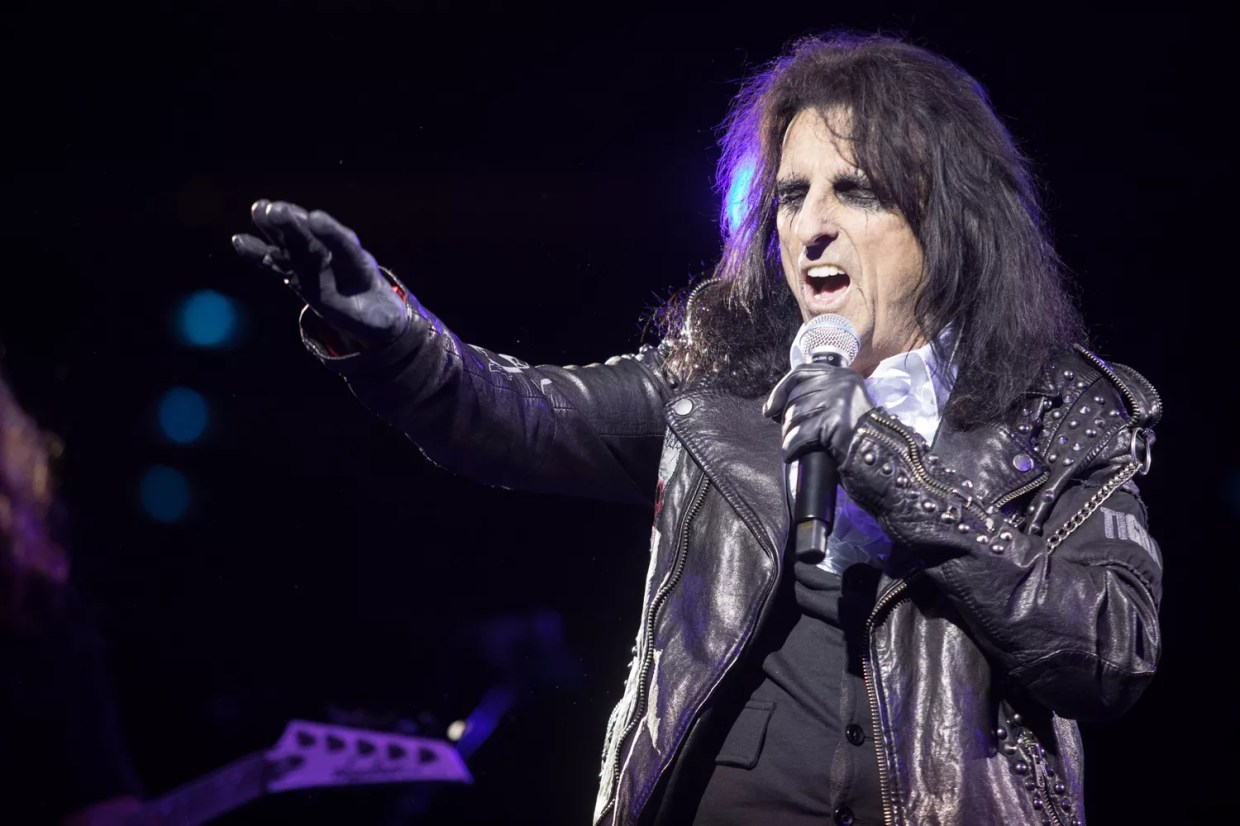 Shock Rocker Alice Cooper Is Coming to Arizona License Plates