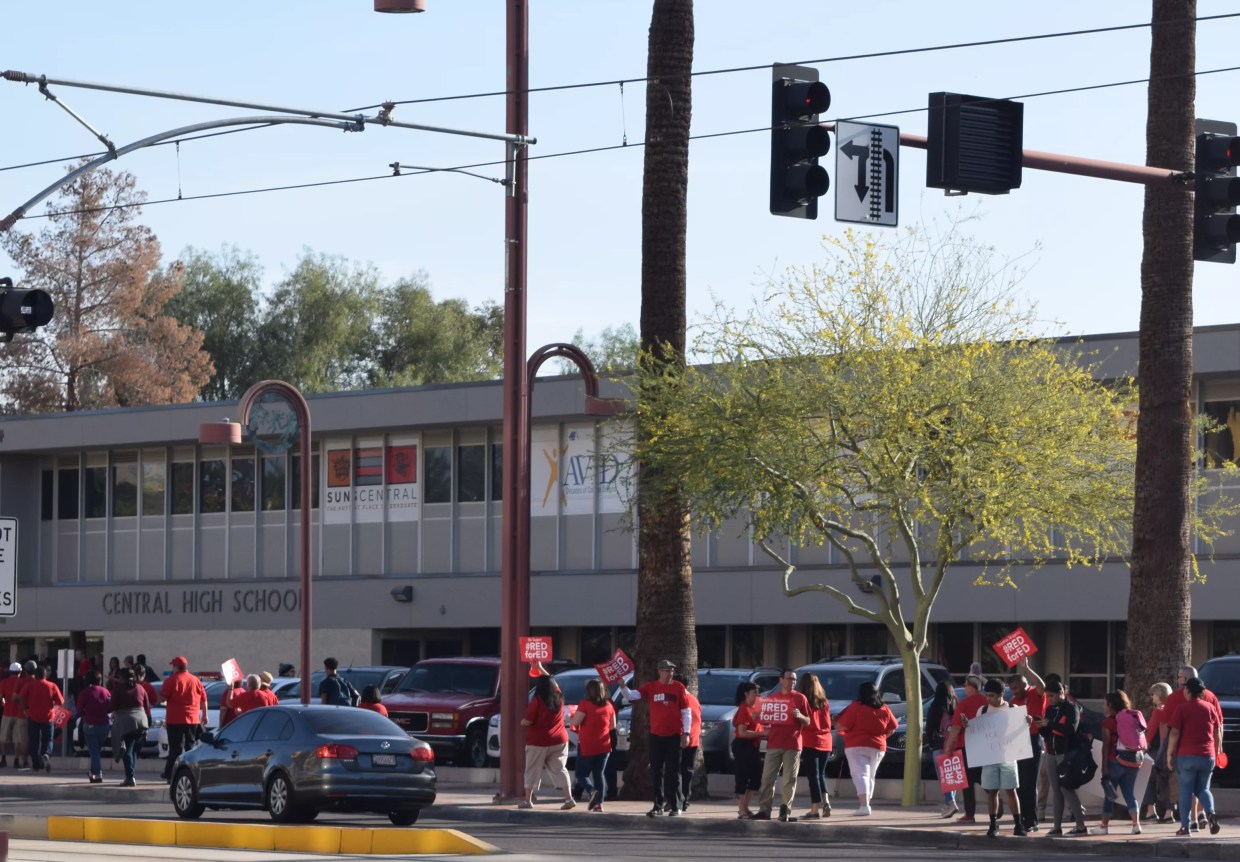 Update: The Latest on Which Phoenix Area Schools to Be Closed Starting Thursday