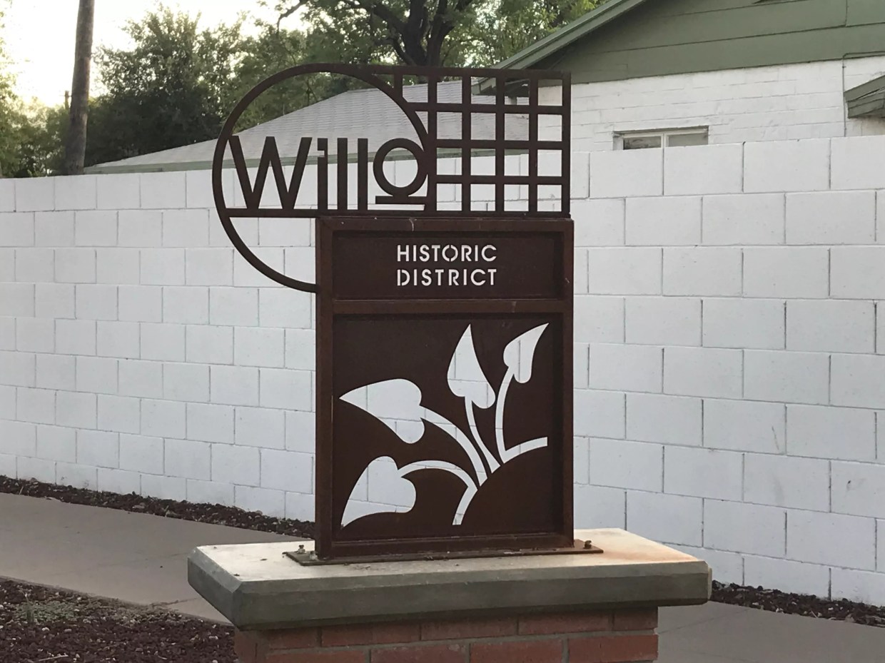 UPDATE: Phoenix Calls Meeting on Controversy Over Murals in Historic Neighborhoods