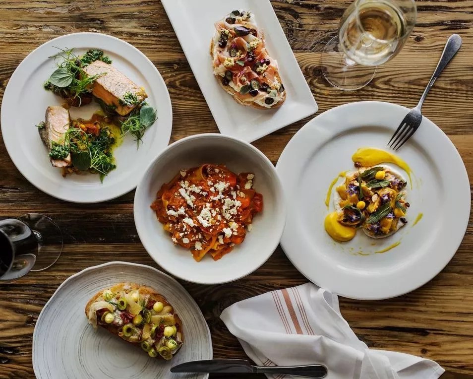 14 Restaurants Opened in September; Landmark Chop Suey House Among Closings