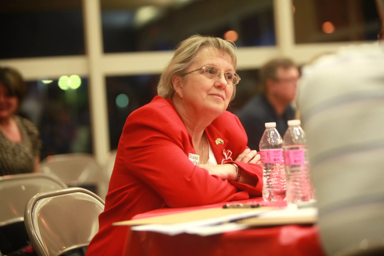Arizona Schools Chief Diane Douglas Loses Fight to Weaken Evolution Standards