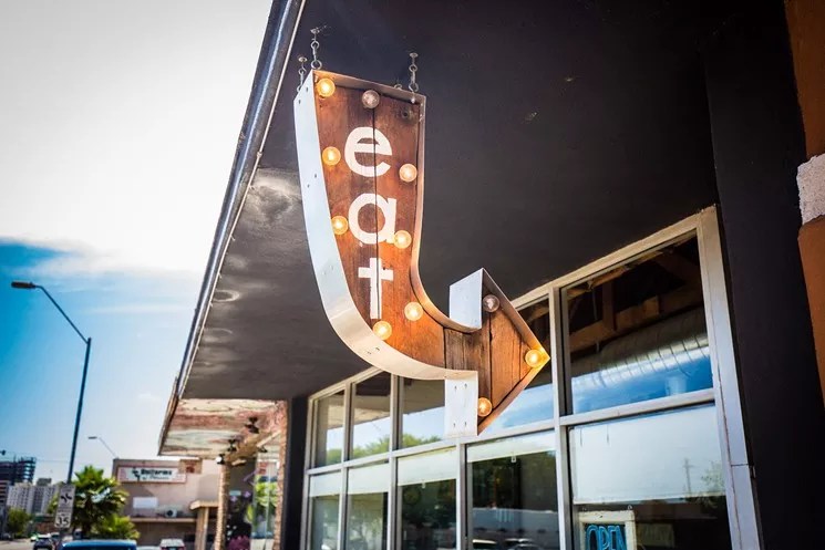 A Fiesta Bowl Visitors’ Guide: Best Dining, Drinking, Partying in the PHX