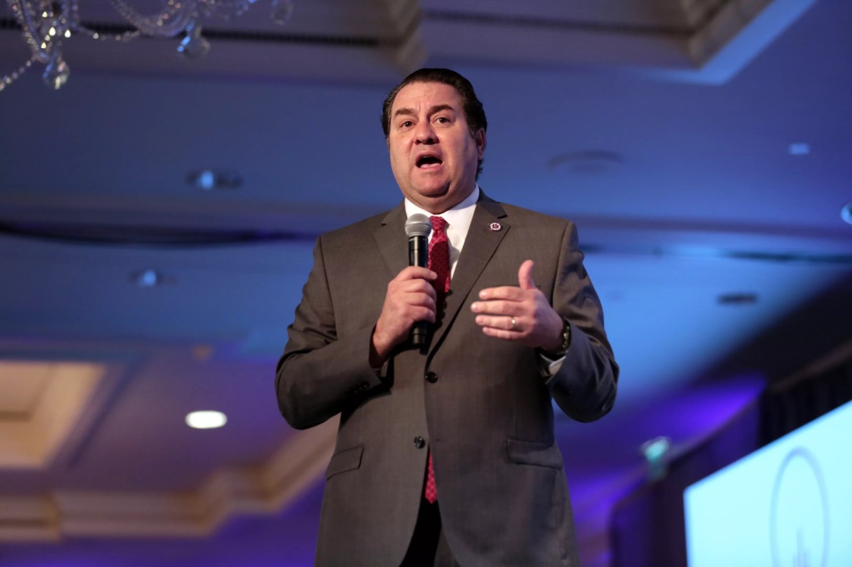 Trump Bashes Brnovich, Will Endorse Other Senate Candidate