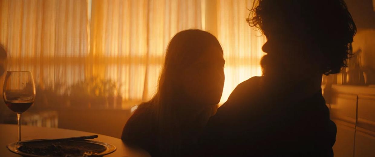 <i>I Think We’re Alone Now</i> Makes an Apocalypse With Peter Dinklage Kind of Blah