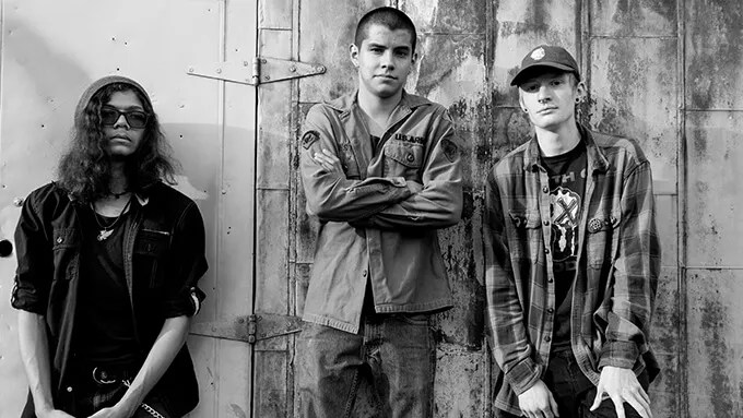 The Linecutters Play ‘Patriot’ Games On <i>Knuckledragger</i> EP