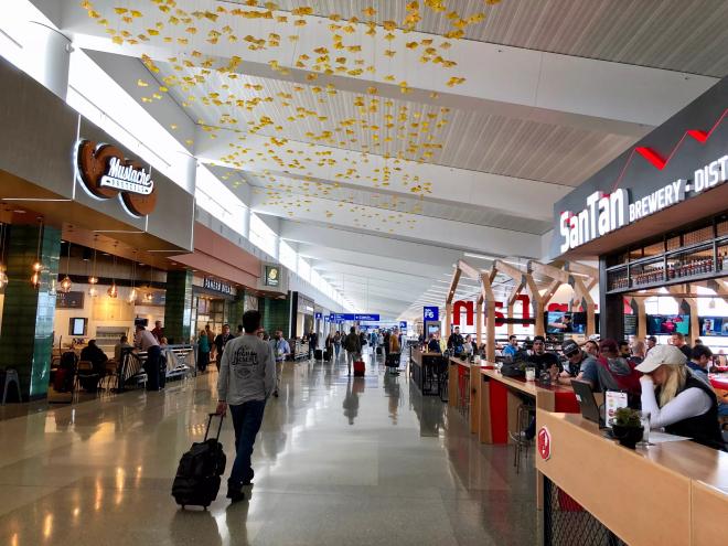 the inside of terminal 4 at phoenix sky harbor international airport