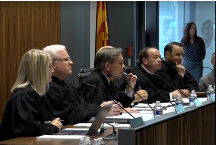 Arizona Supreme Court Justices Appear to Favor Medical-Marijuana Extracts