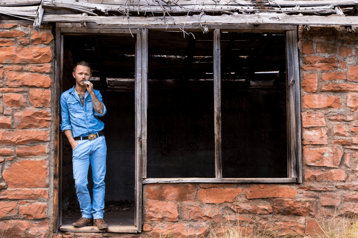 Homesick in San Francisco, decker. Returns to Arizona to Record a Live Album