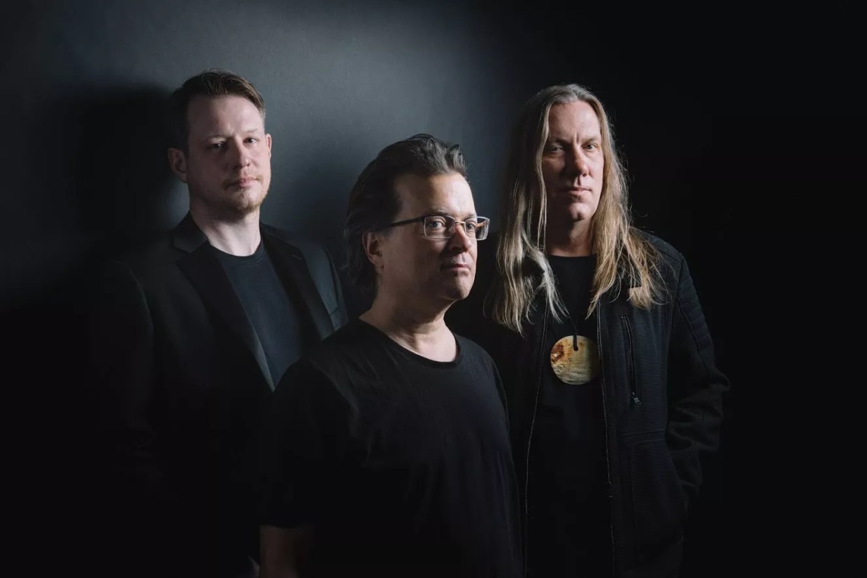 Violent Femmes’ Brian Ritchie: ‘We Never Use A Setlist’