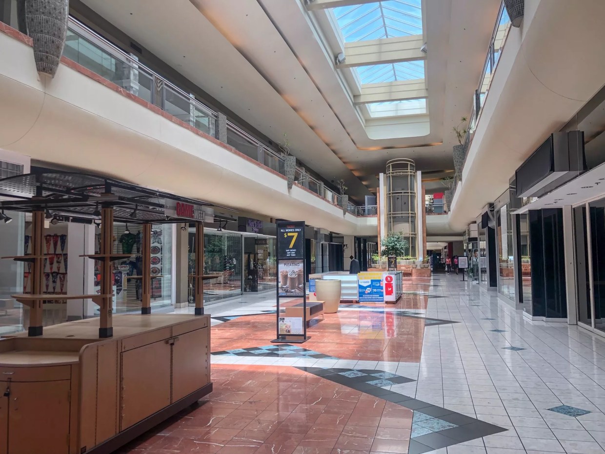 Mall Out of Time: Visiting What’s Left of Metrocenter, Phoenix’s Last Great Shopping Mall