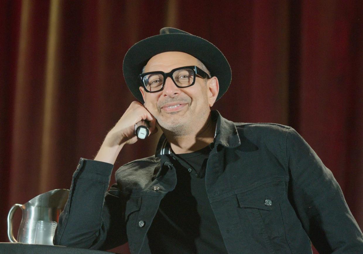 The 8 Most Jeff Goldblum Things That Happened at His Phoenix Fan Fusion Panel