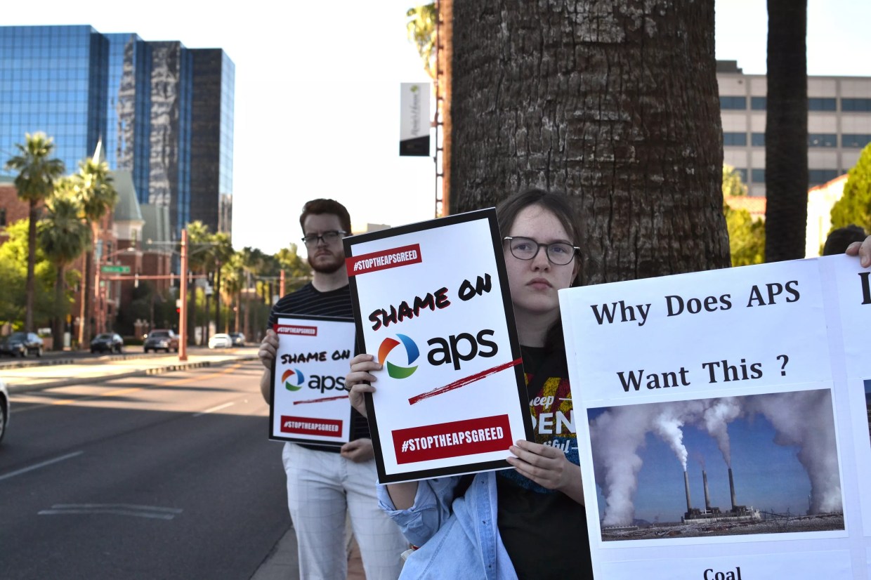 Employee Alleges Racial Discrimination, ‘Political Bullying’ by Arizona Public Service