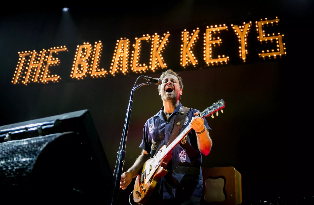 The Black Keys Never Stopped Shredding at Talking Stick Resort Arena
