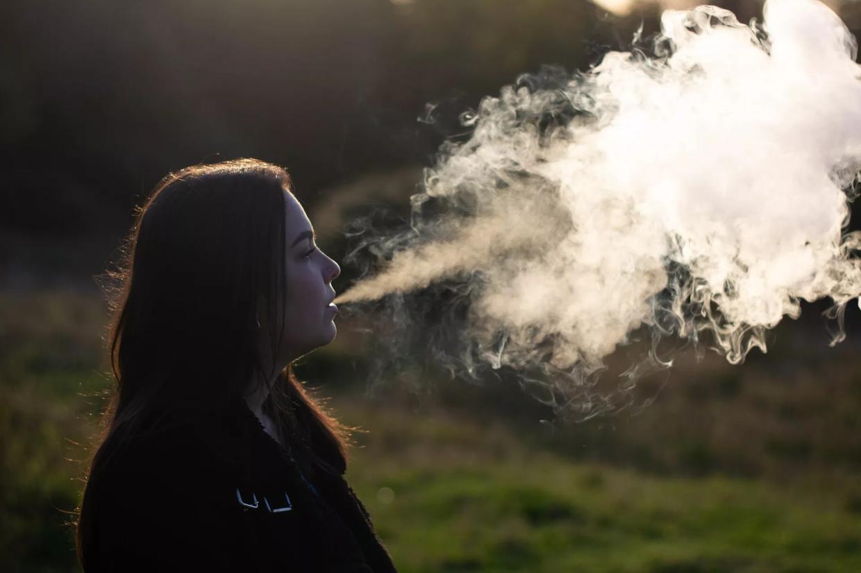 Arizona Teen’s Lawsuit Says Juul Ads Targeting Youths Hooked Him on Nicotine