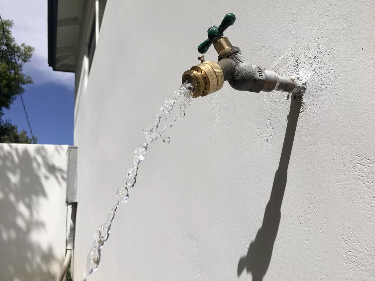 Amid Pandemic, Phoenix’s New Water Restrictions Leave Homes With a Trickle