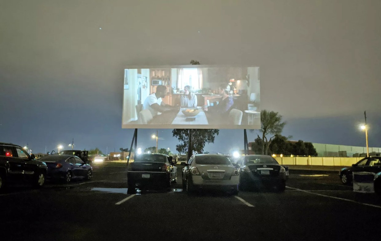 West Wind Glendale 9 Drive-In Theater Is Still Showing Movies