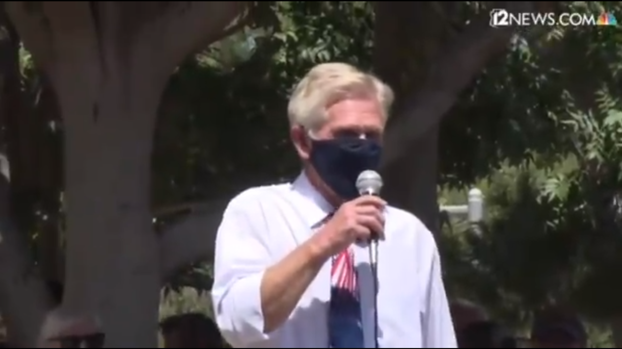 Scottsdale Councilman Apologizes to George Floyd’s Family for Mocking ‘I Can’t Breathe’