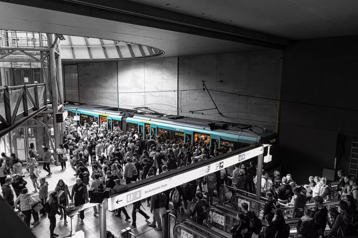 This Week in COVID: Holiday Travel Could Cause at Least 600 Additional Arizona Deaths