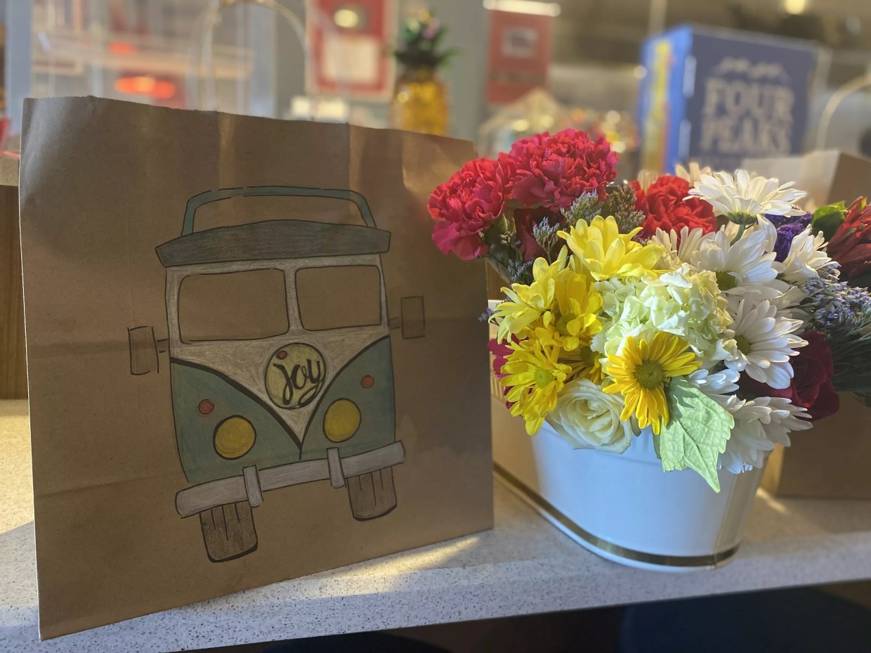 The Joy Bus Diner Will Reopen, and Demand for Its Meal Program Is Surging