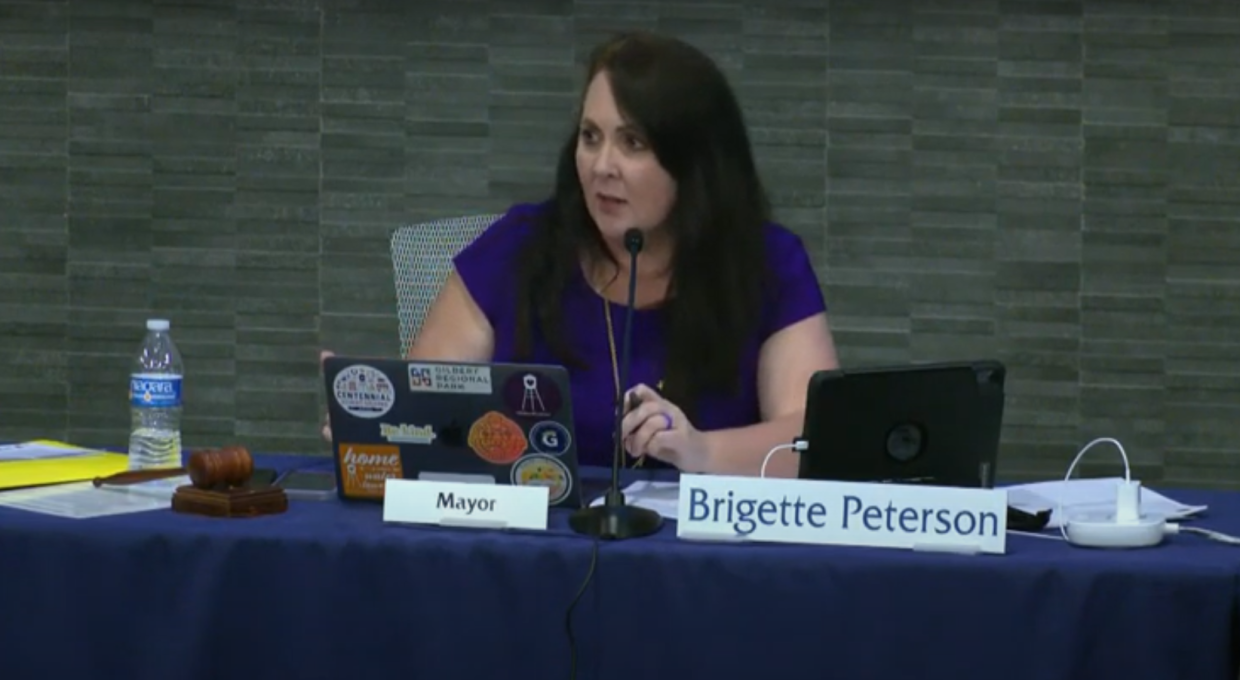 ‘Tyrannical’ Gilbert Mayor Under Fire for Proposed Limits to Public Comment