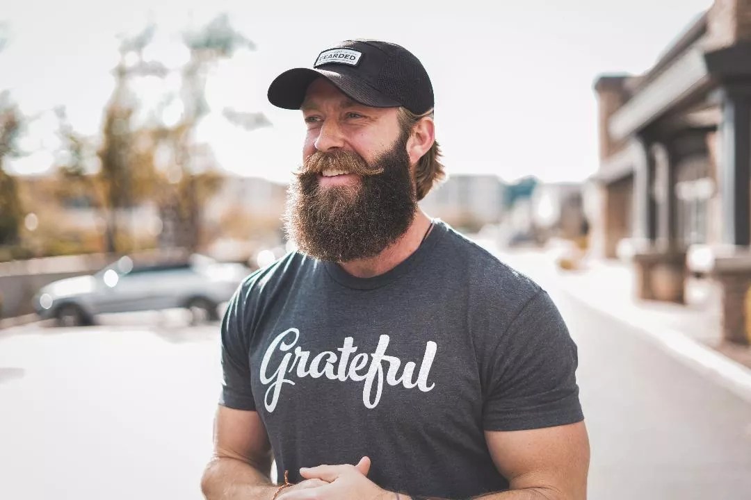 This Phoenix Jewelry Company Will Send a Thank-You Gift for You – But Only Anonymously