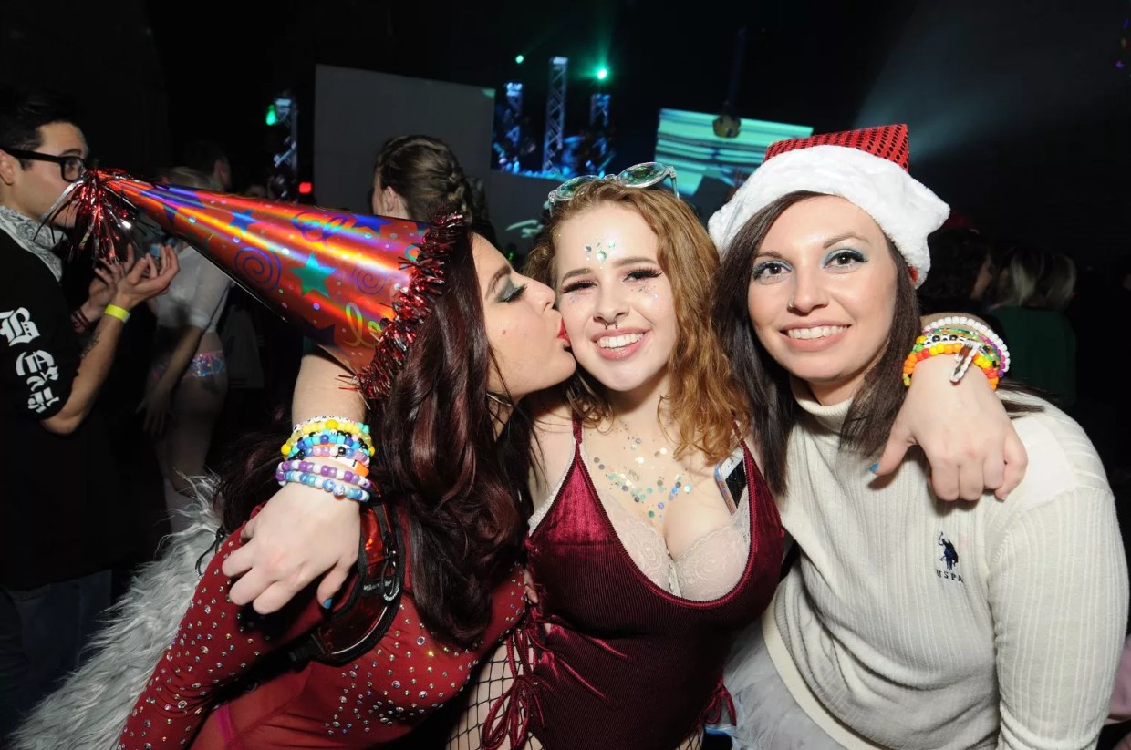 Here’s Where to Drink and Party on Christmas Eve and Christmas Day in Phoenix