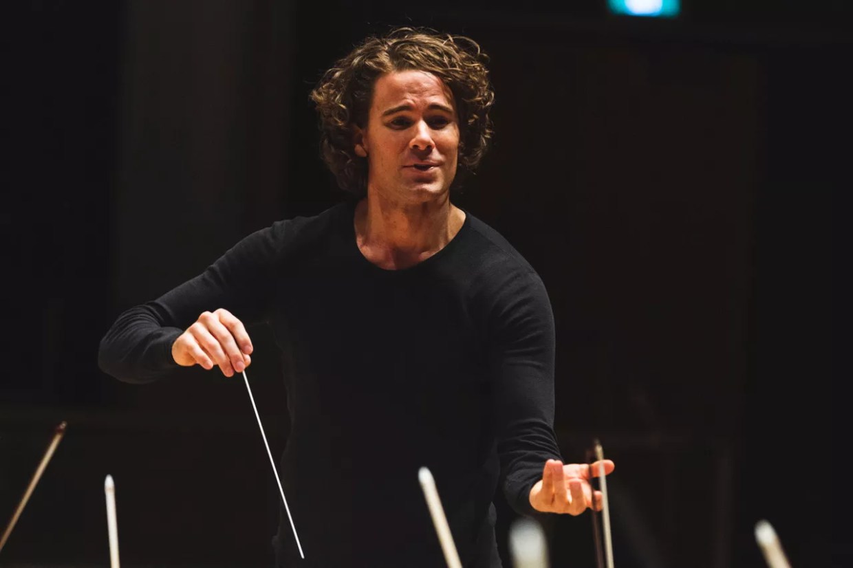 Steve Hackman Marries the Popular and the Traditional With “Brahms V. Radiohead”