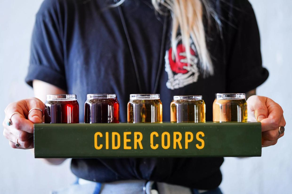 20 Phoenix restaurants offering Veterans Day food deals and discounts