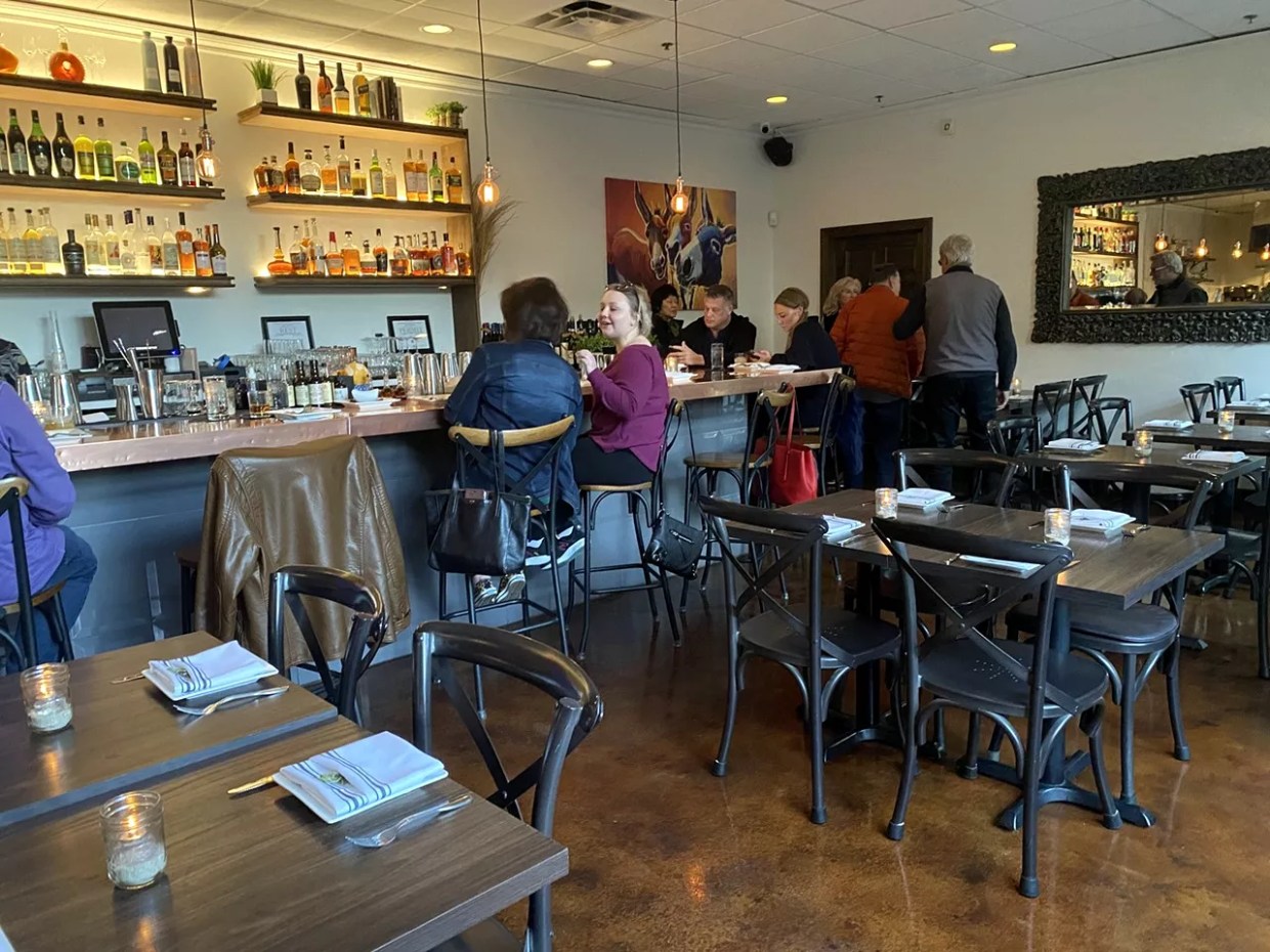 Piccolo Virtù dining room.