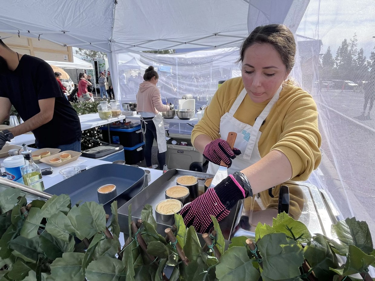 Farmers’ market favorite Fluffy Cakes lands in Chandler this spring