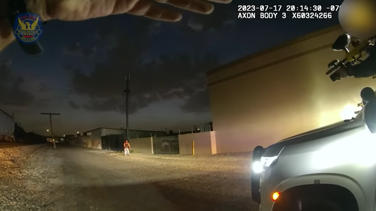 Phoenix police video shows how car crash turned into fatal shooting