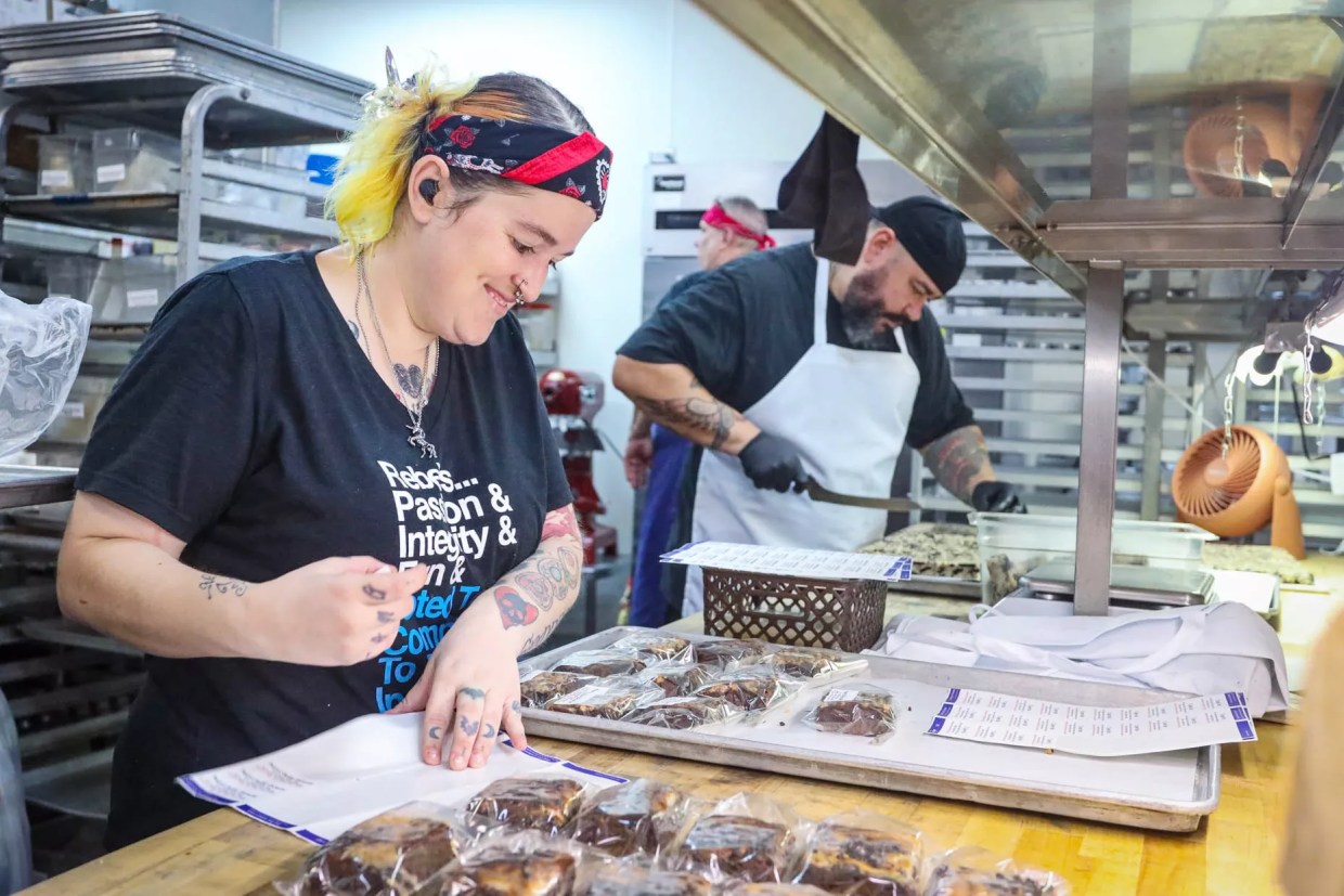 Looking for jobs in Phoenix? Fall fair seeks to hire over 300 hospitality workers