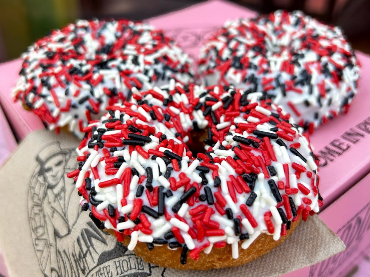 Cheer on the Diamondbacks with watch parties and dining deals in Phoenix