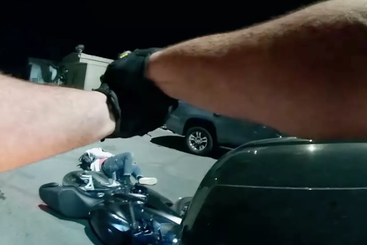 Mesa police officer tases man