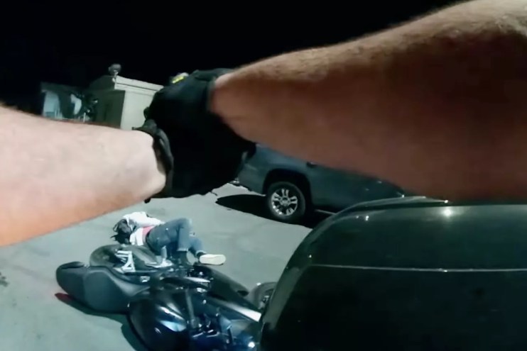 Mesa police officer tases man